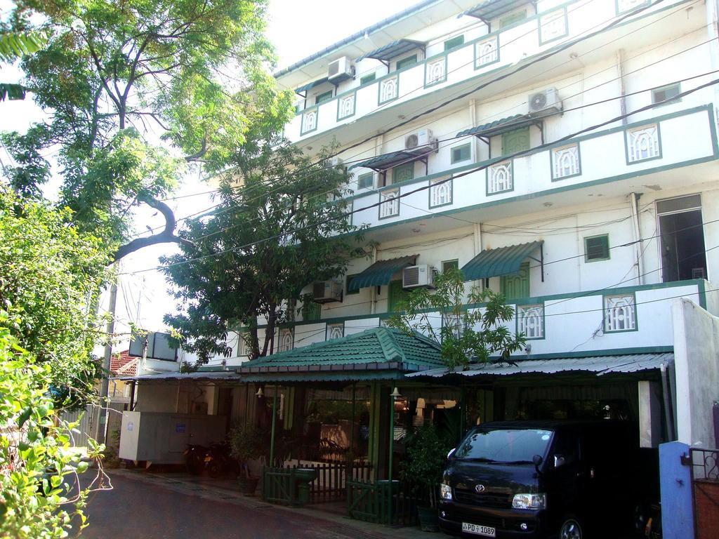 Green Park Beach Hotel Trikunamalaja Zewnętrze zdjęcie